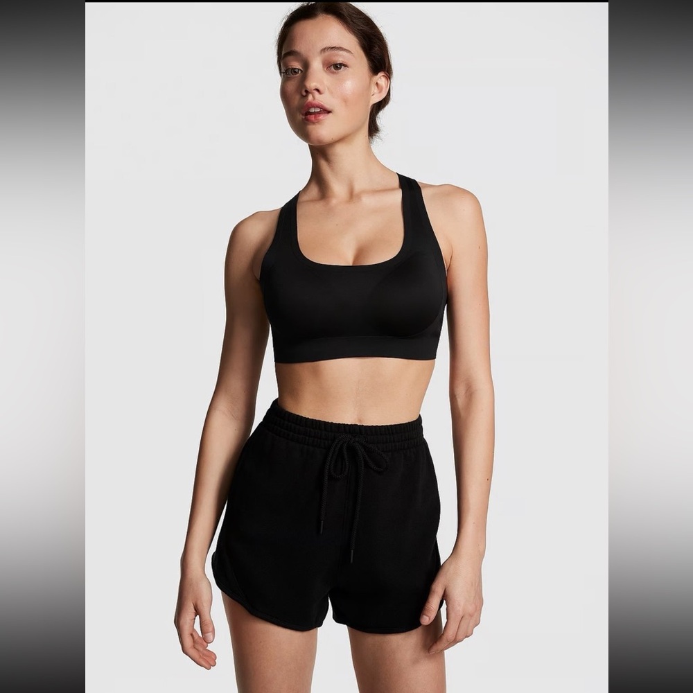 NWT Victoria’s Secret PINK Ivy Fleece Curved Hem Shorts - Medium Black